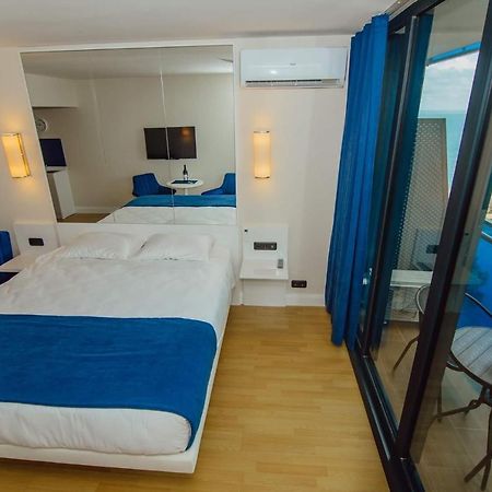 Nuage - 1St Line Sea View Apartments Batoumi Extérieur photo