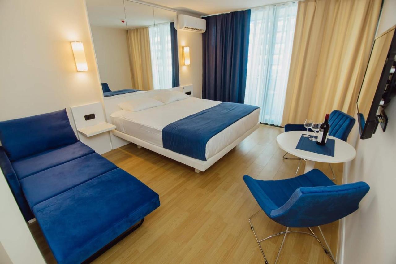 Nuage - 1St Line Sea View Apartments Batoumi Extérieur photo