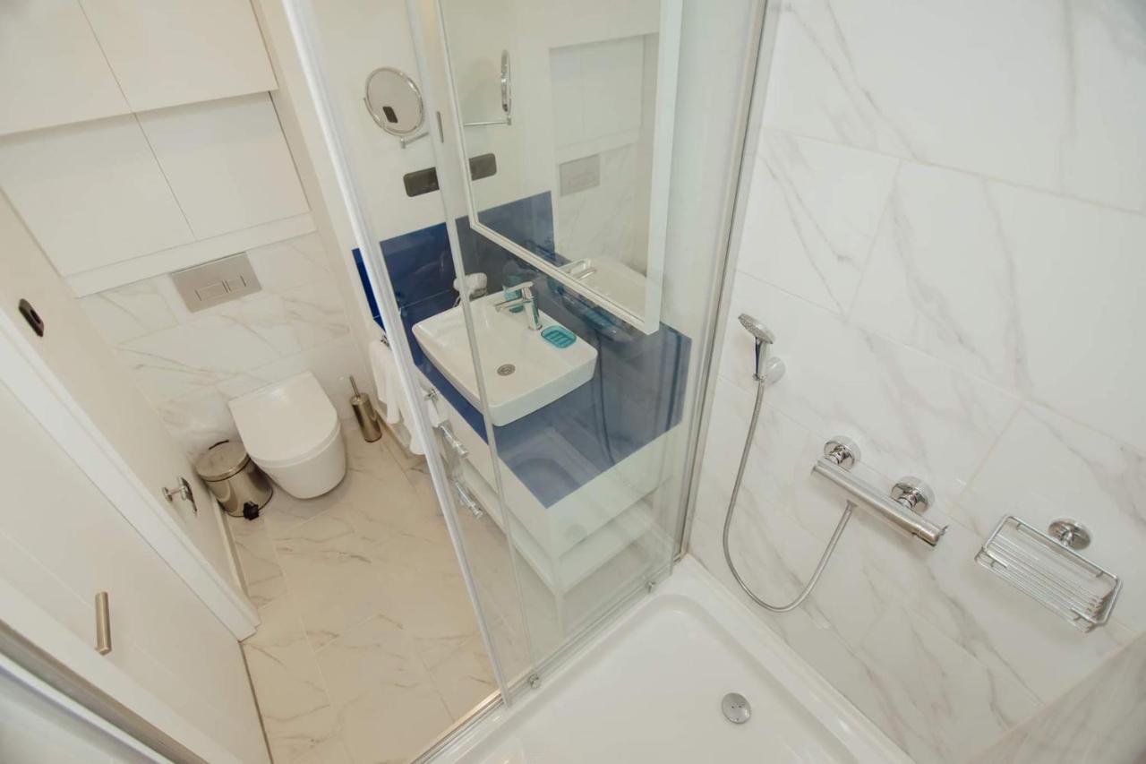 Nuage - 1St Line Sea View Apartments Batoumi Extérieur photo