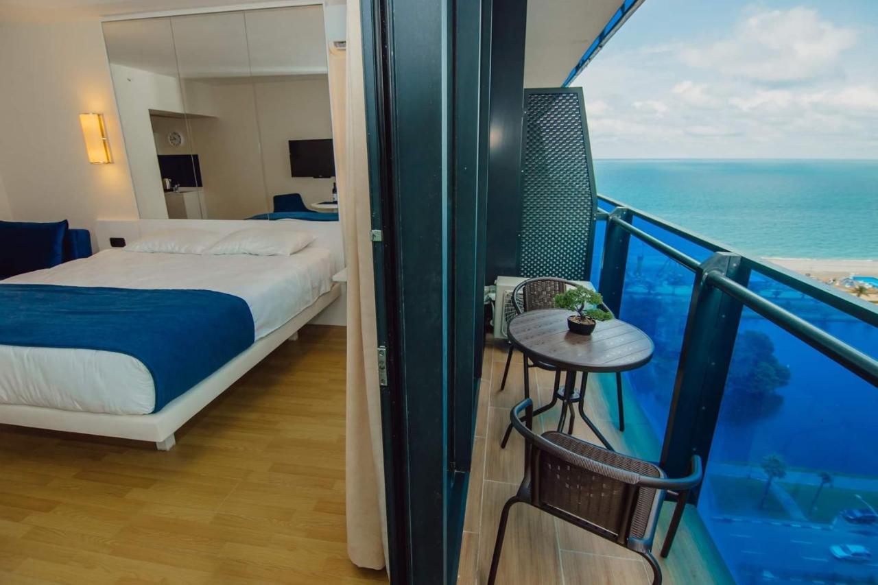 Nuage - 1St Line Sea View Apartments Batoumi Extérieur photo