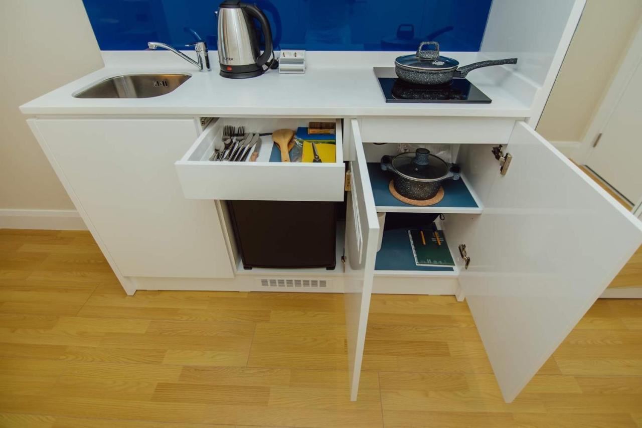 Nuage - 1St Line Sea View Apartments Batoumi Extérieur photo