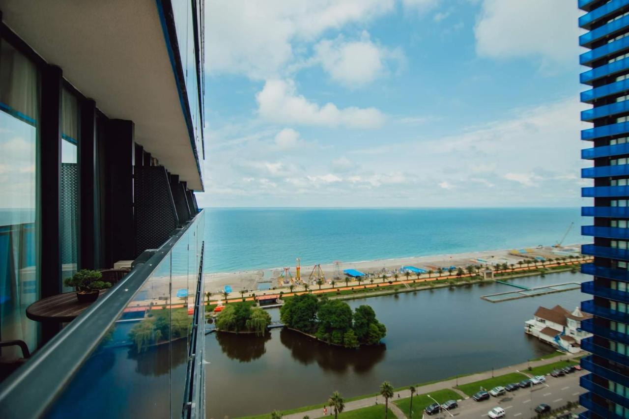 Nuage - 1St Line Sea View Apartments Batoumi Extérieur photo