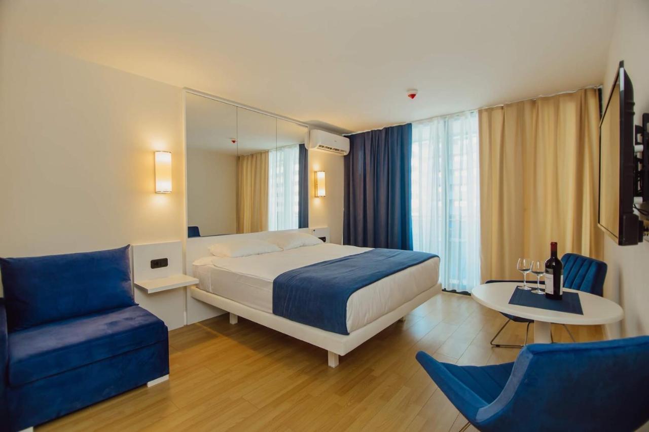 Nuage - 1St Line Sea View Apartments Batoumi Extérieur photo