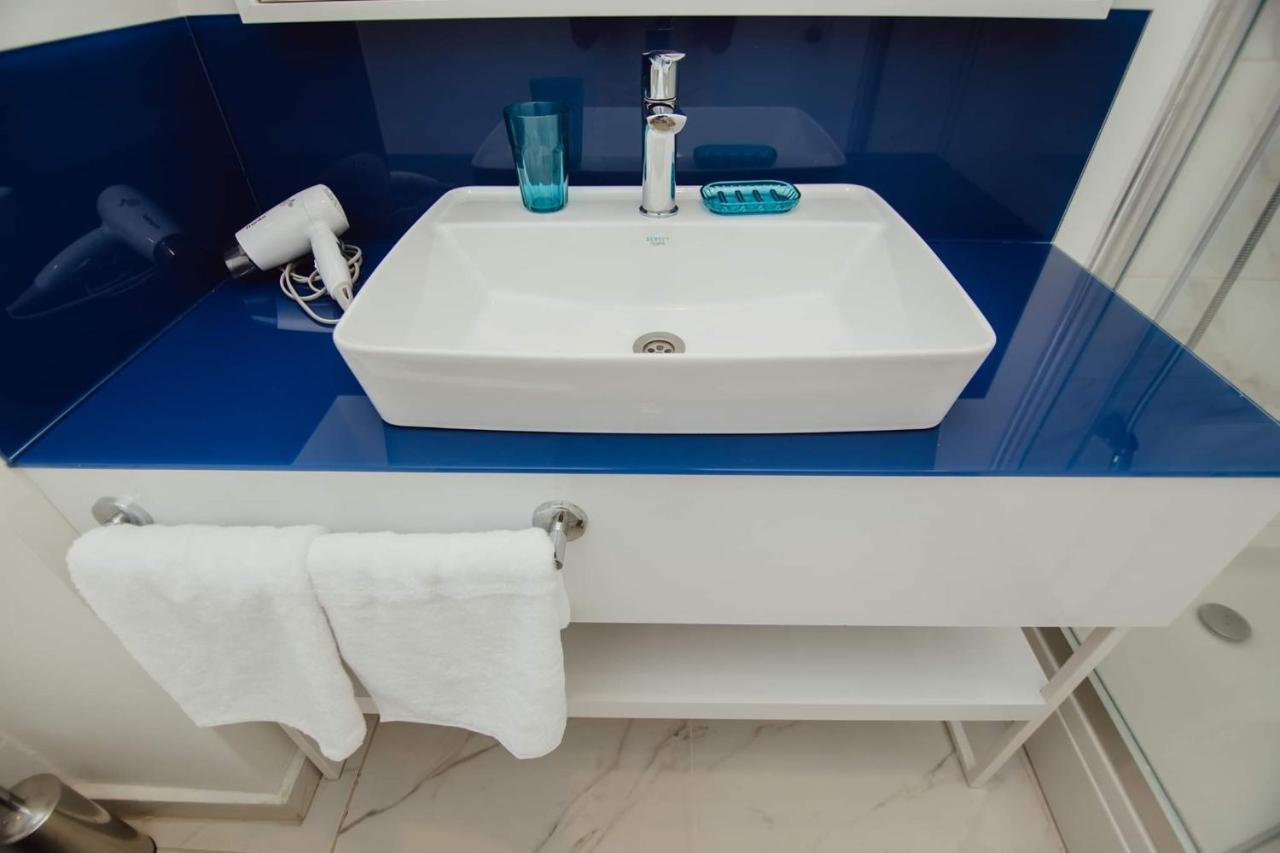 Nuage - 1St Line Sea View Apartments Batoumi Extérieur photo